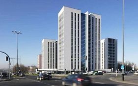 El Apartments - Orion